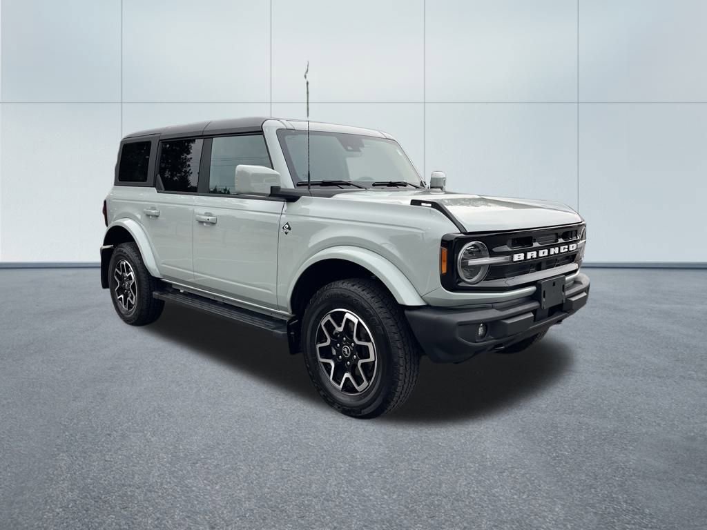 Used 2024 Ford Bronco Outer Banks image 4