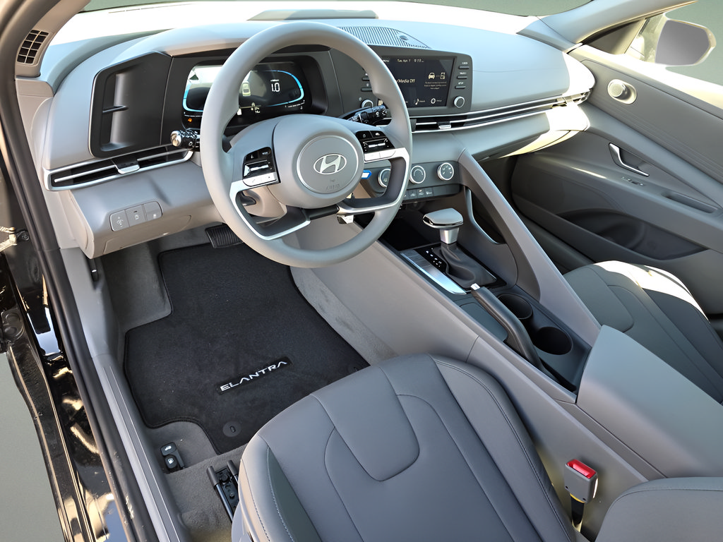 New 2026 Hyundai Elantra SE FWD image 14
