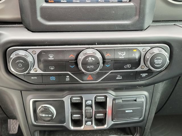 Used 2023 Jeep Wrangler Unlimited AWD/4WD image 24