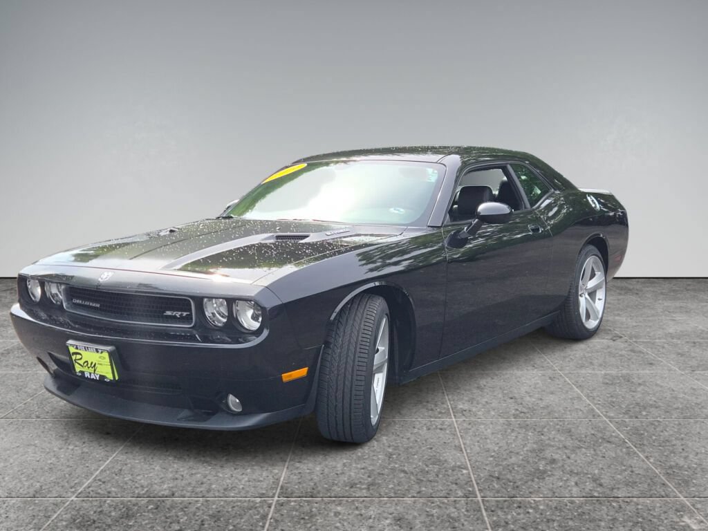 Used 2009 Dodge Challenger SRT8 RWD image 4
