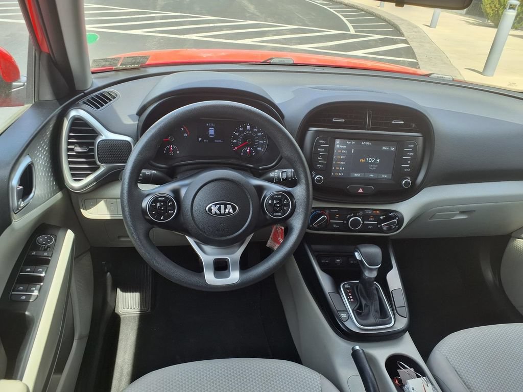 Used 2020 Kia Soul LX FWD image 14