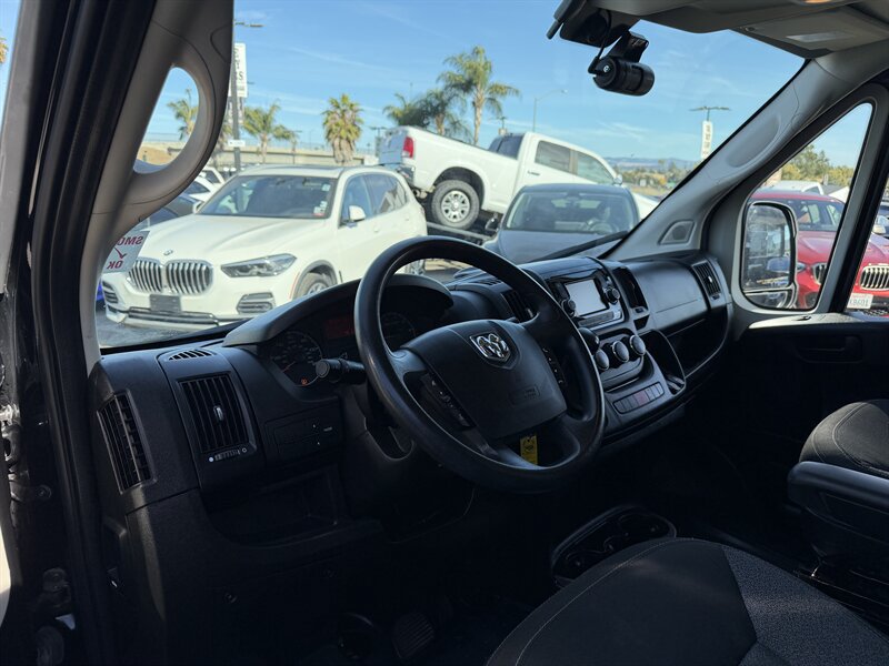 Used 2021 RAM ProMaster 2500 w/ Convenience Group FWD image 9