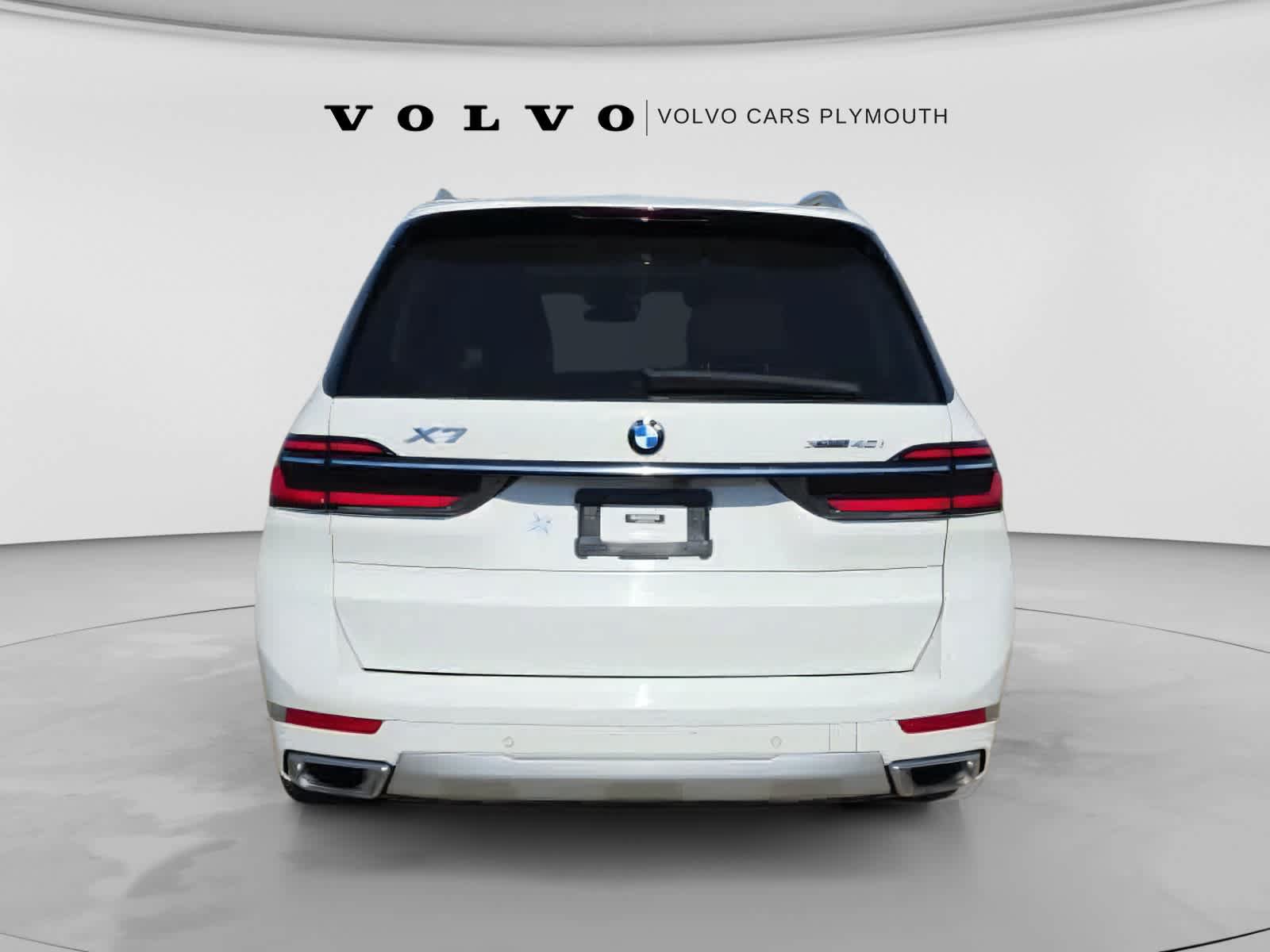 Used 2023 BMW X7 xDrive40i w/ Premium Package AWD/4WD image 5