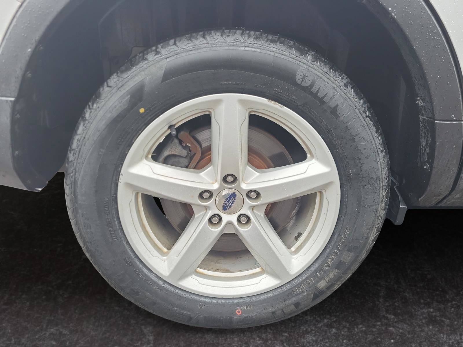 Used 2016 Ford Explorer XLT w/ Equipment Group 201A image 29