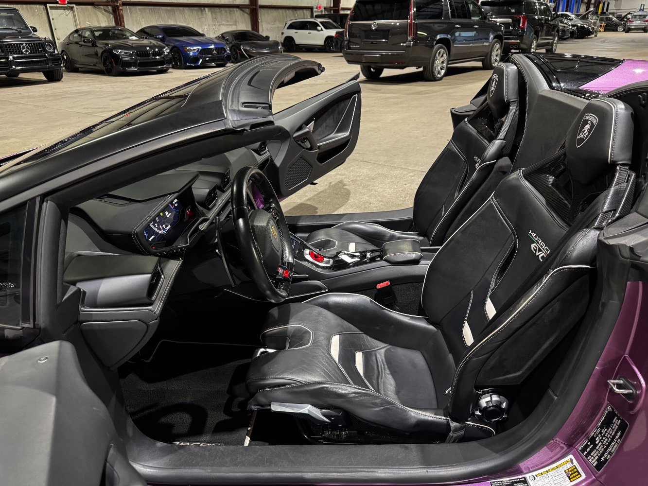 Used 2022 Lamborghini Huracan EVO image 26