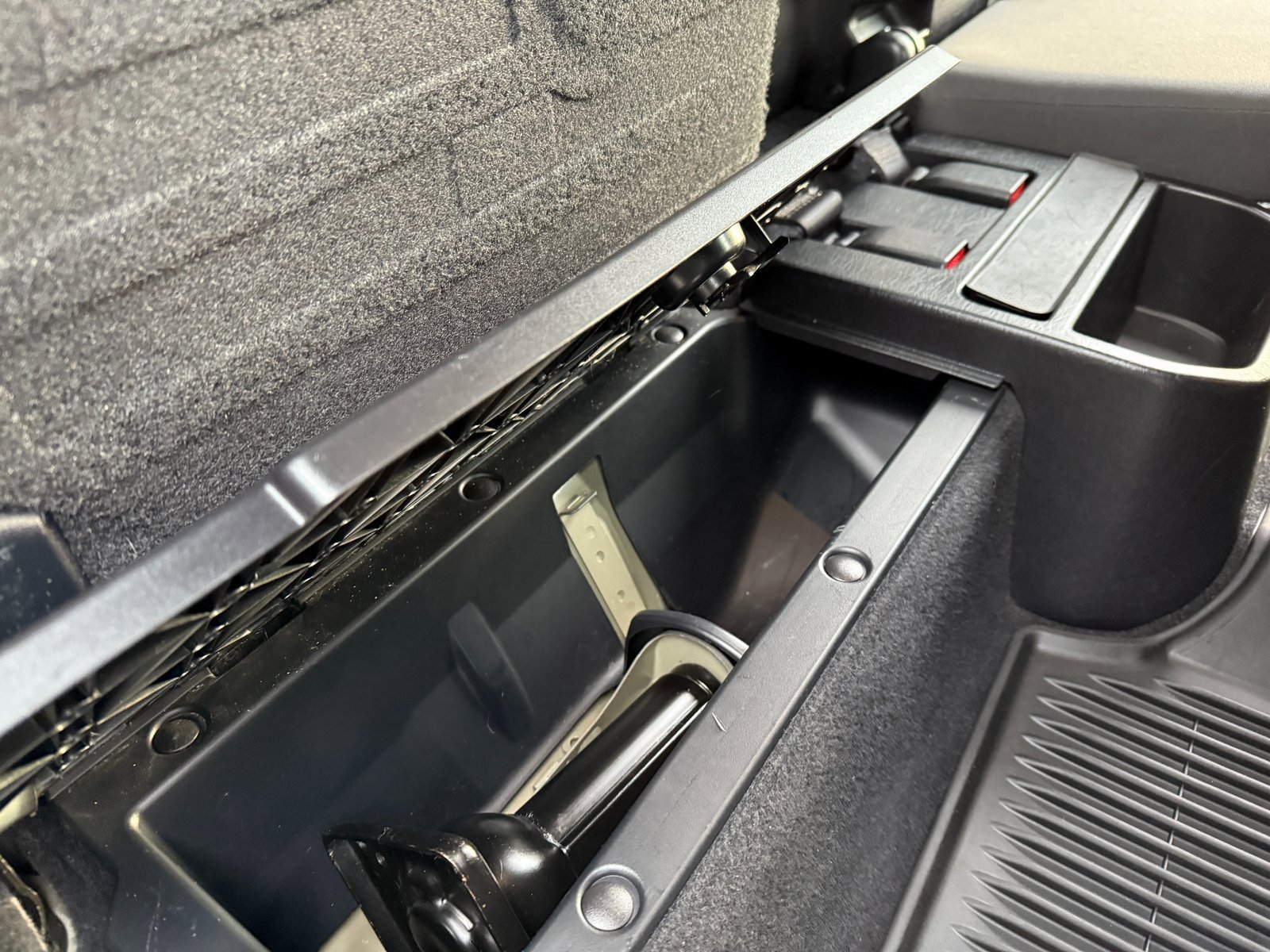 Used 2018 Toyota Tacoma TRD Off-Road image 14