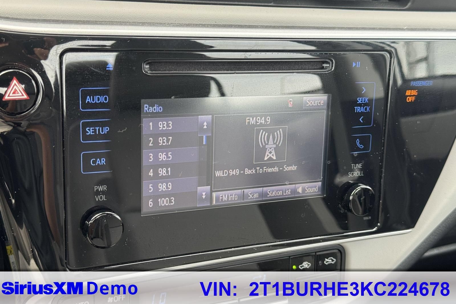 Used 2019 Toyota Corolla LE w/ Carpet Mat Package (TMS) FWD image 48