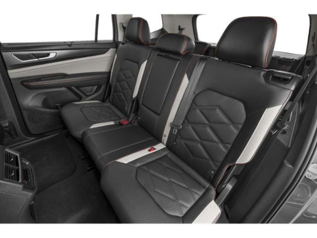 Used 2025 Volkswagen Atlas Peak Edition SE AWD/4WD image 12