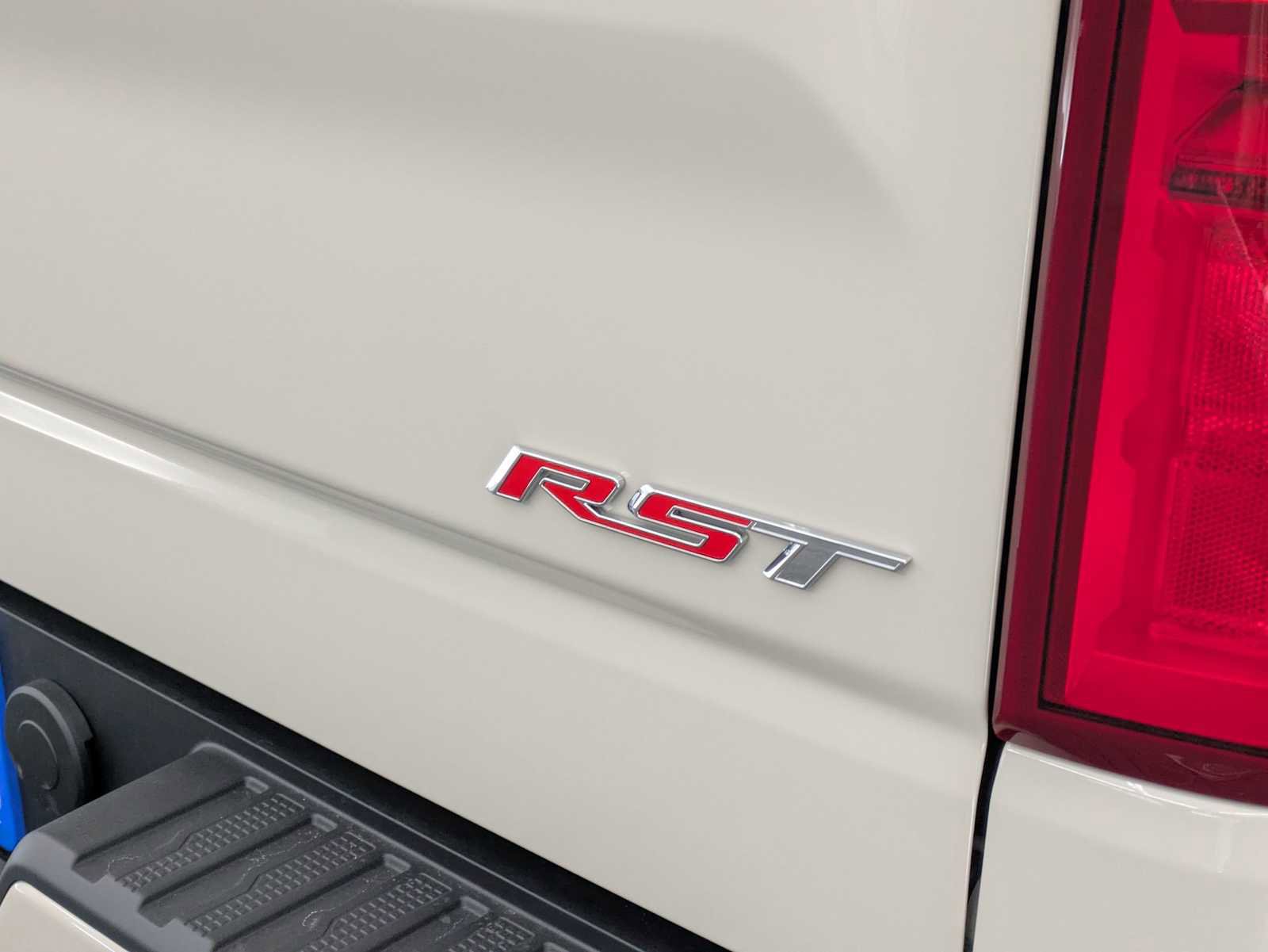 New 2026 Chevrolet Silverado 1500 RST w/ RST Select Package image 13