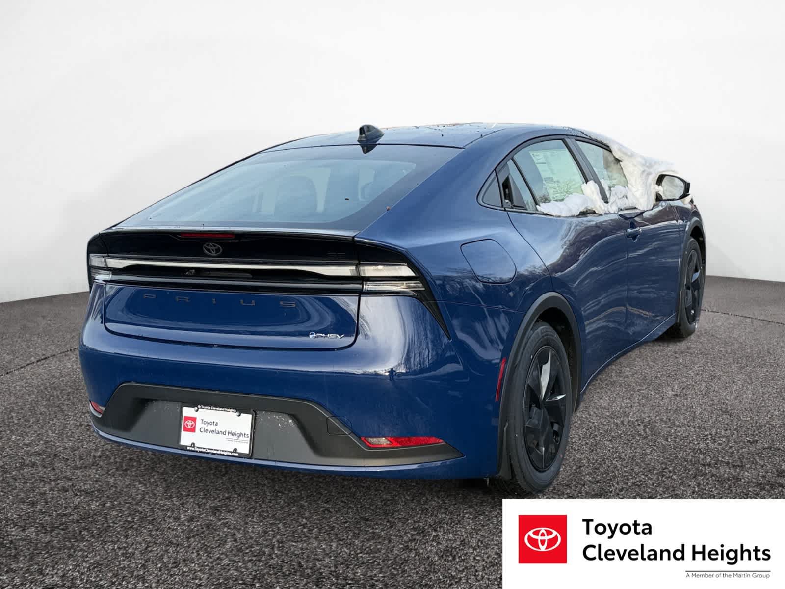 New 2026 Toyota Prius Plug-In Hybrid FWD image 5