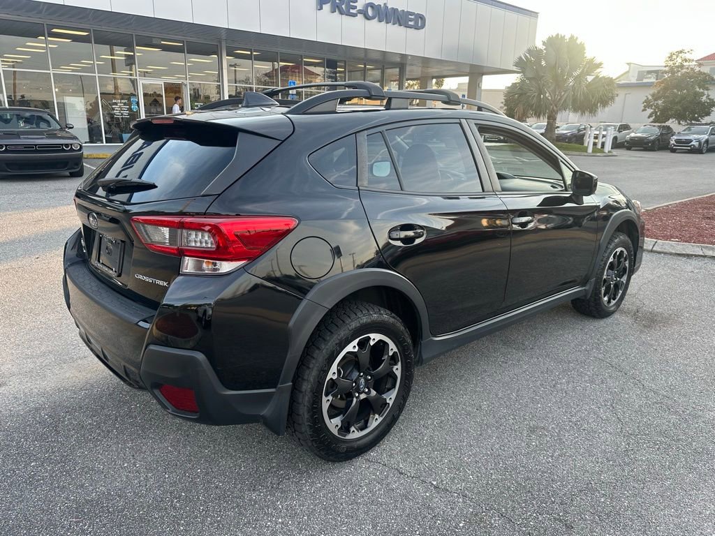 Used 2022 Subaru Crosstrek 2.0i Premium w/ Moonroof Package AWD/4WD image 4