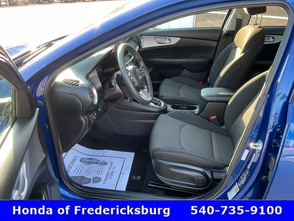Used 2023 Kia Forte LXS w/ LXS Technology Package FWD image 25