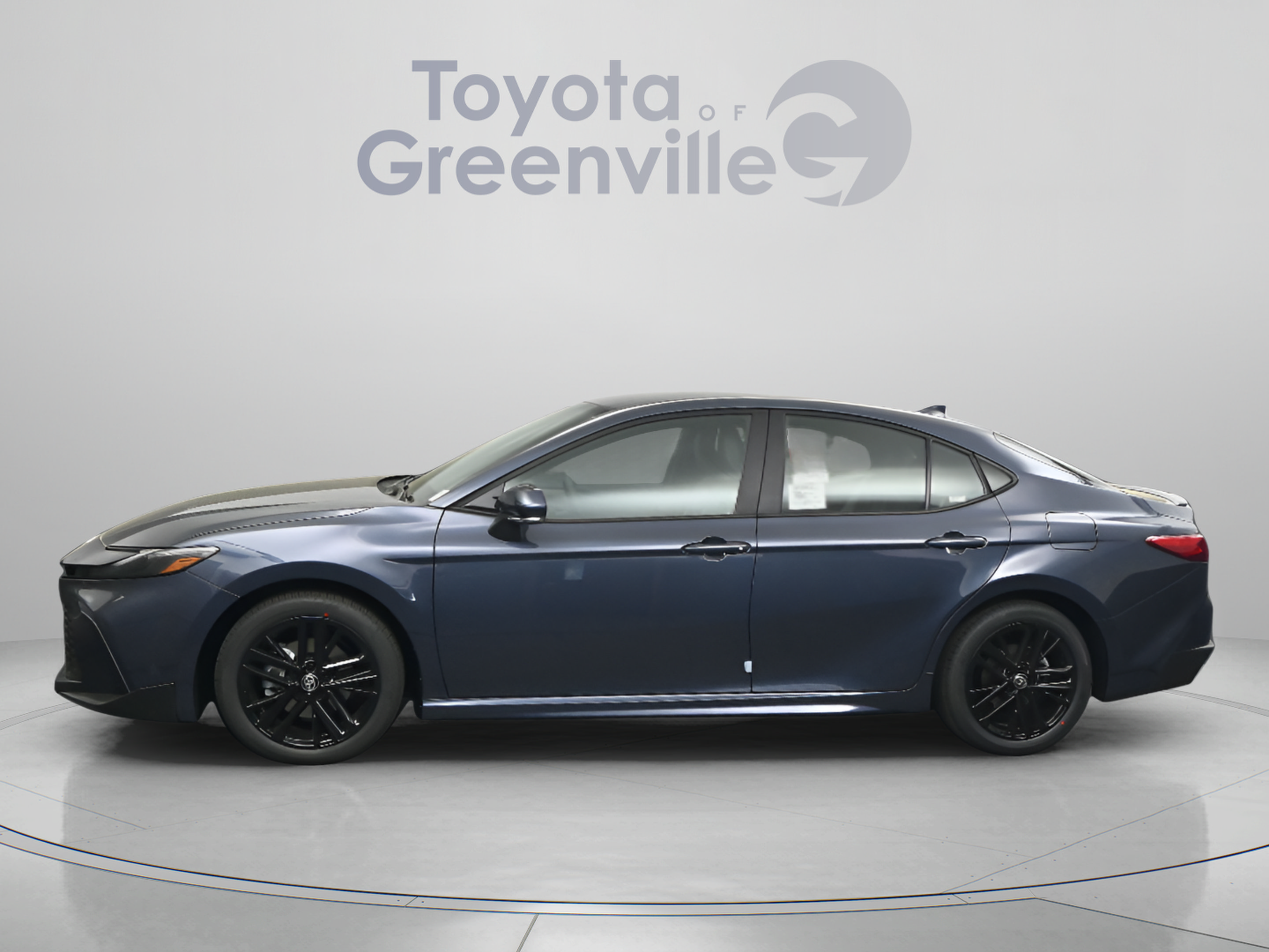 New 2026 Toyota Camry SE FWD image 5