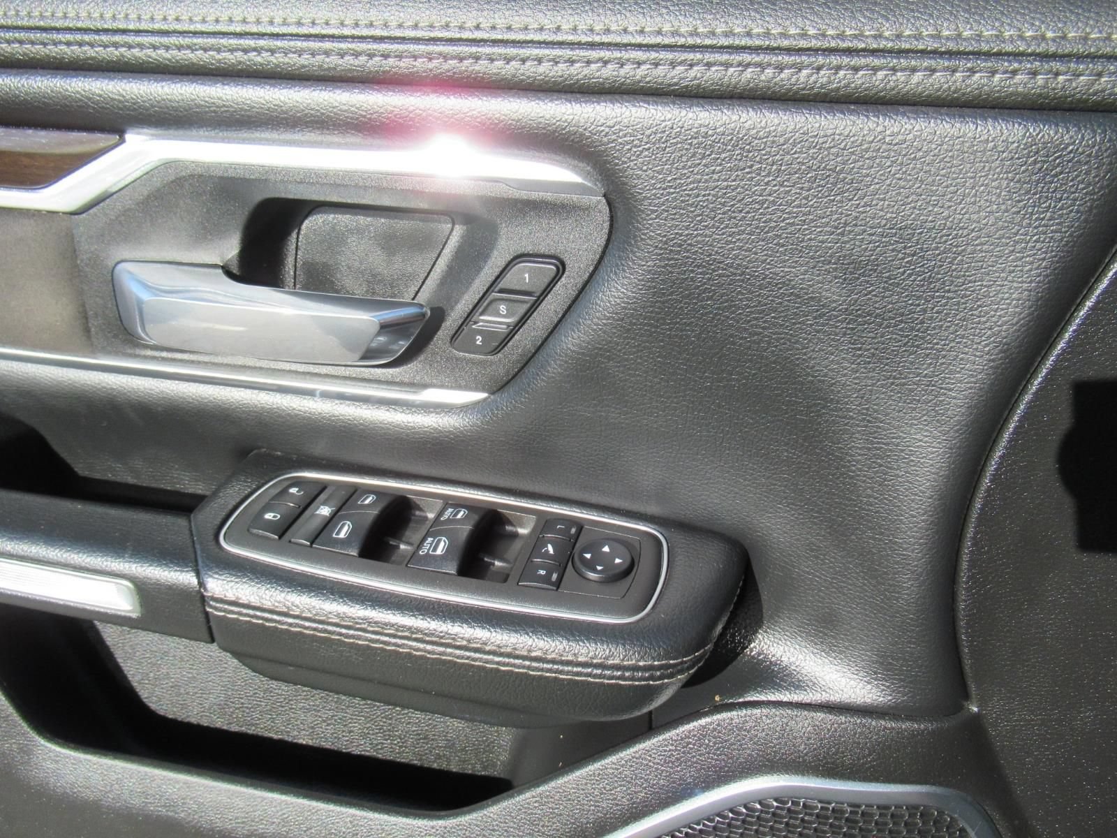 Used 2022 RAM 1500 Laramie RWD image 23