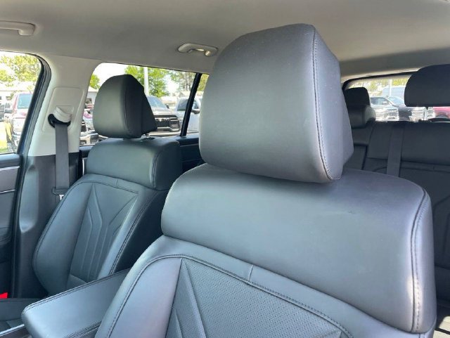 Used 2025 Hyundai Santa Fe SEL FWD image 17
