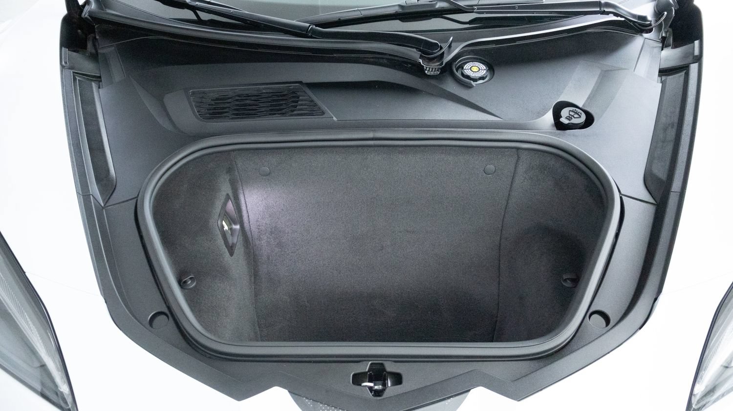 Used 2024 Chevrolet Corvette Z06 RWD image 26