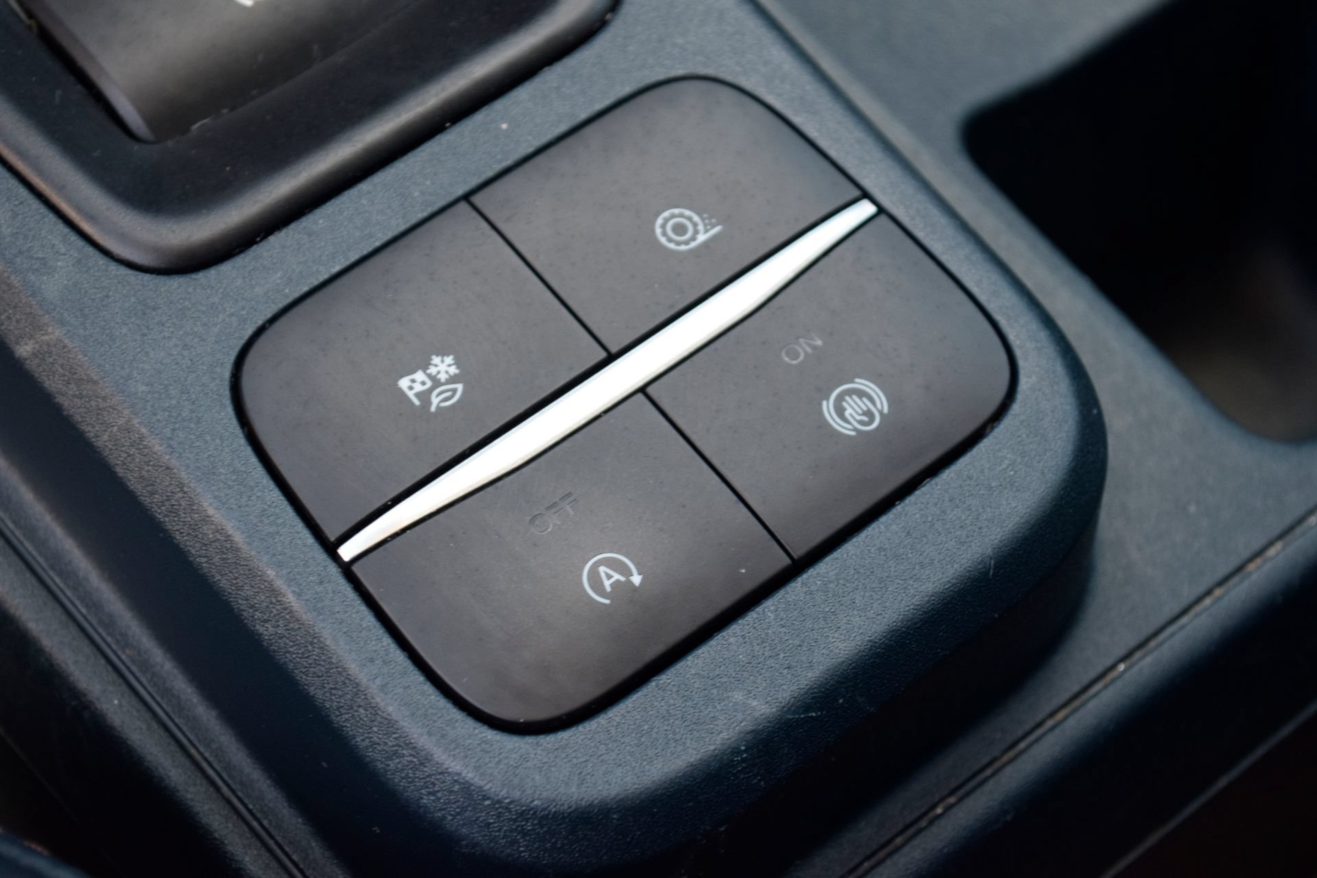 Used 2022 Ford Maverick Lariat w/ Lariat Luxury Package FWD image 11