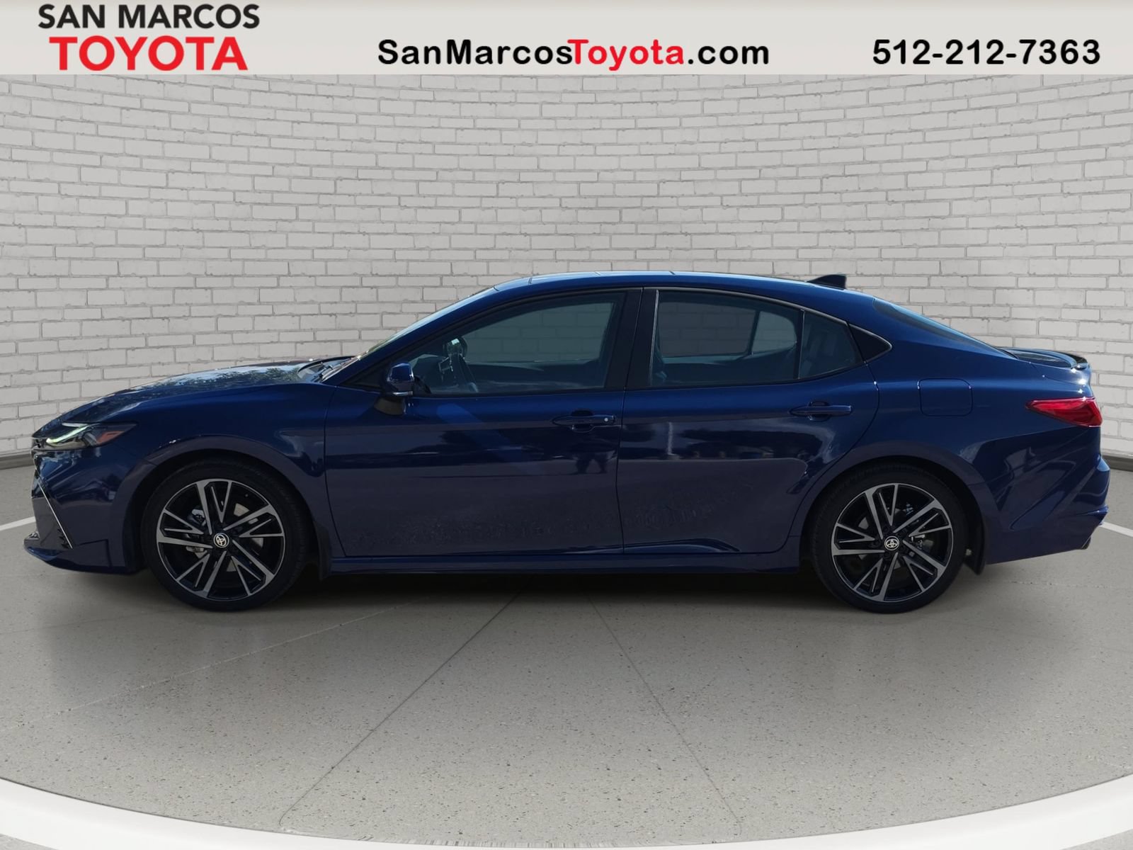 Used 2026 Toyota Camry XSE FWD image 9