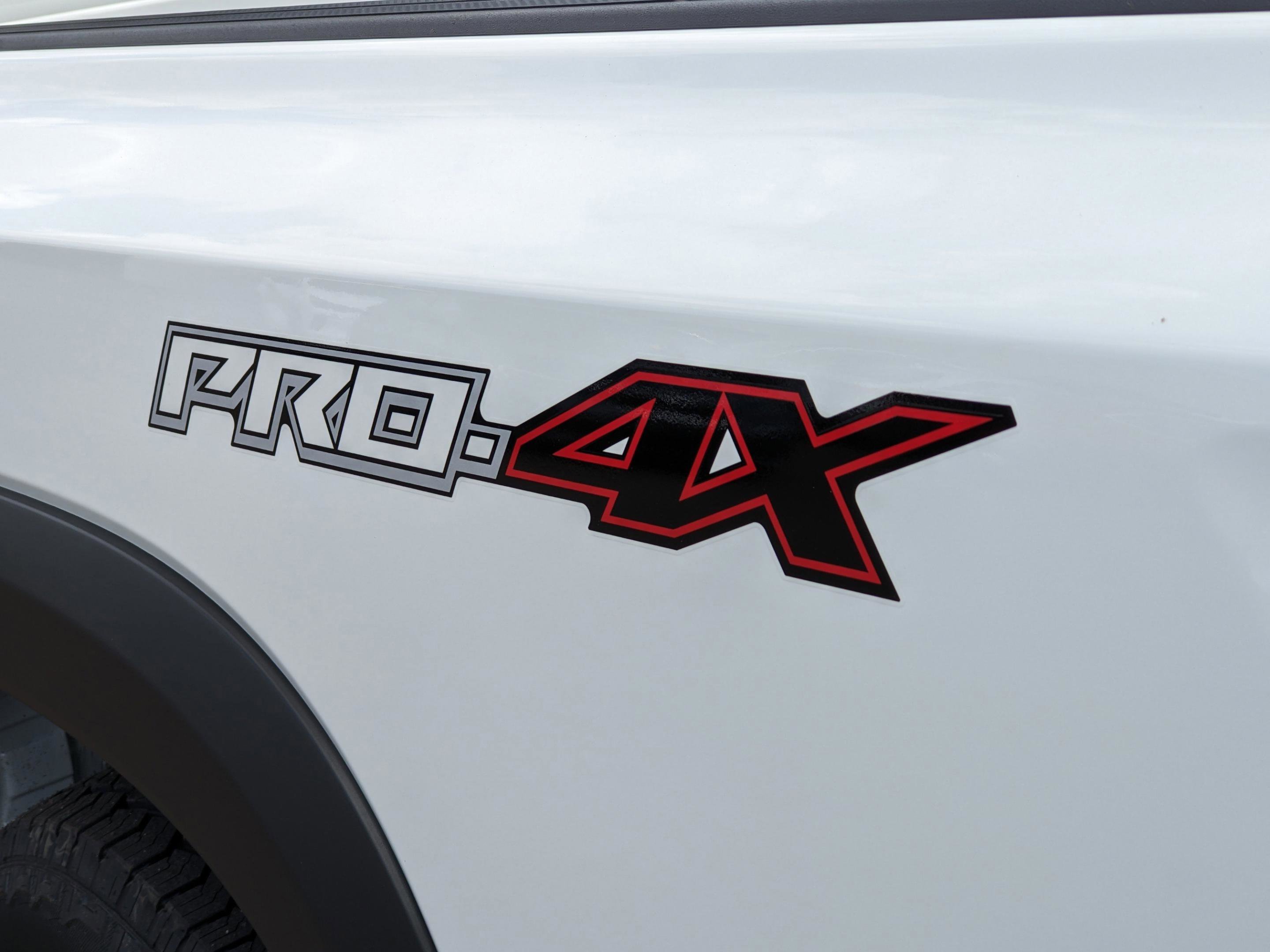 New 2026 Nissan Frontier PRO-4X w/ Pro-4x Convenience Package AWD/4WD image 37