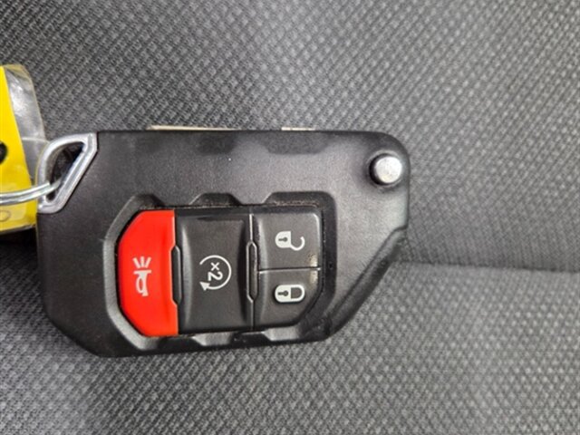 Used 2022 Jeep Wrangler Unlimited Sport AWD/4WD image 36