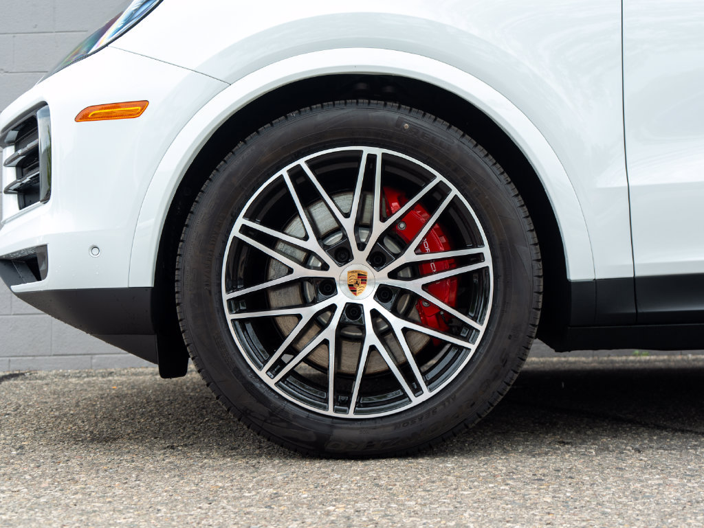 New 2026 Porsche Cayenne S AWD/4WD image 12