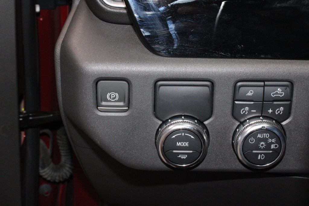 Used 2023 GMC Sierra 1500 SLT w/ SLT Convenience Package RWD image 31
