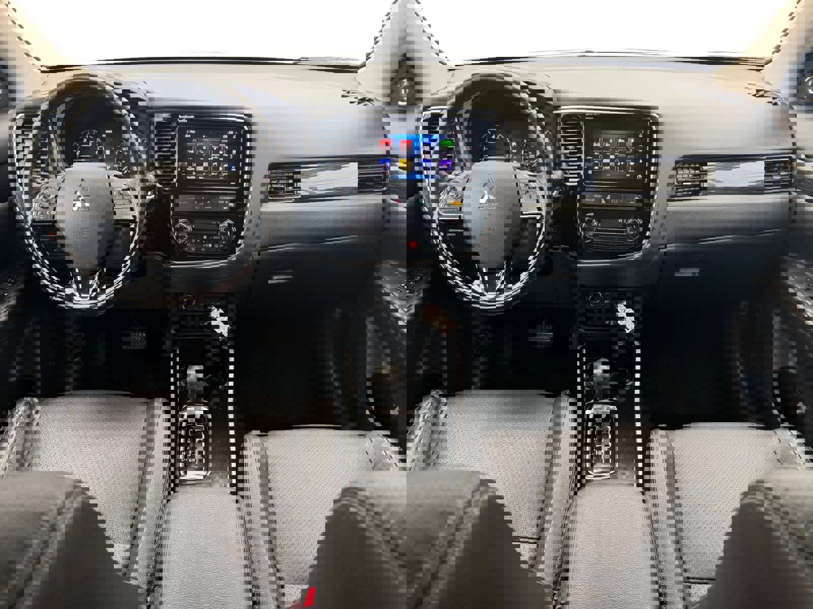 Used 2018 Mitsubishi Outlander SEL image 12