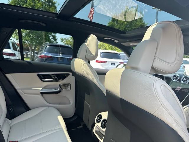 Used 2026 Mercedes-Benz GLC 300 4MATIC image 33