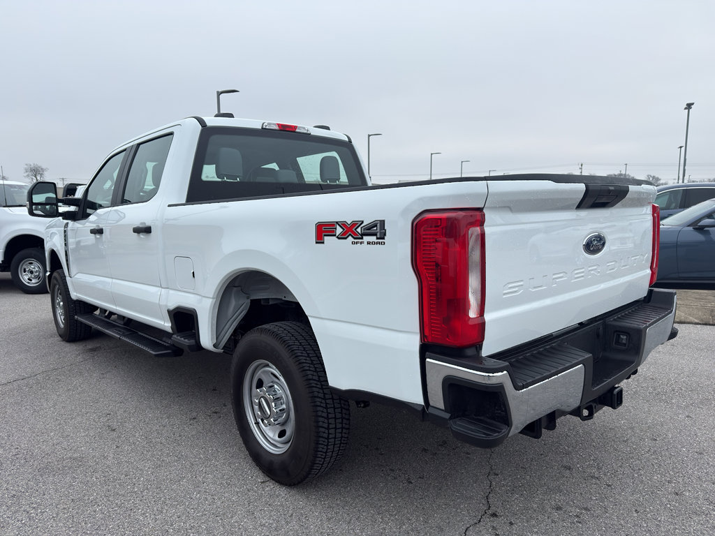 Used 2025 Ford F250 XL w/ FX4 Off-Road Package image 7