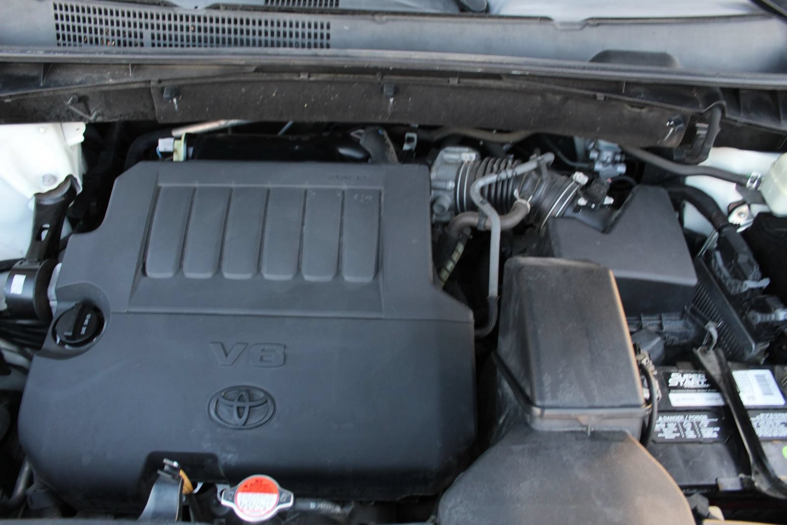 Used 2016 Toyota Highlander LE FWD image 33