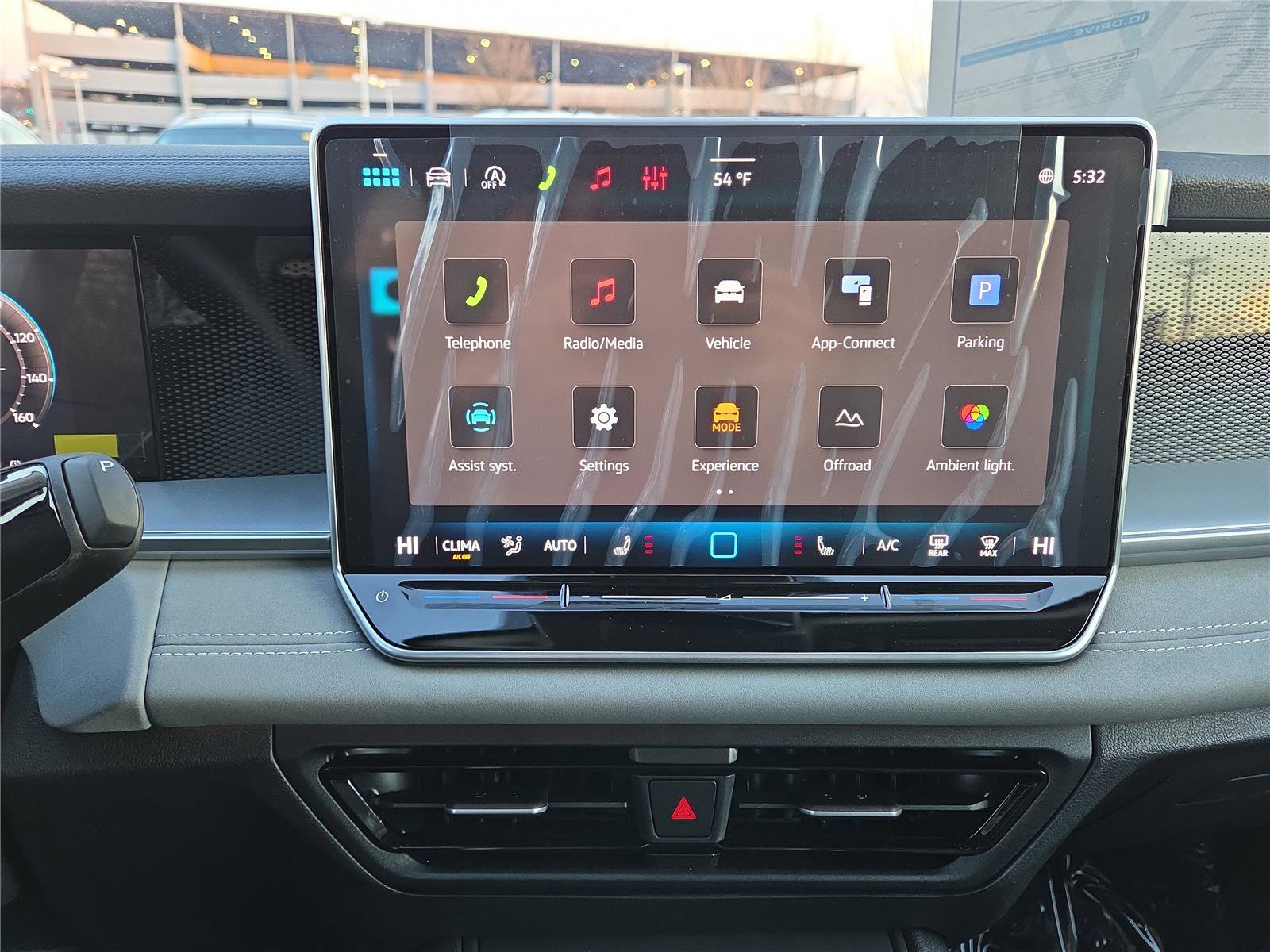 New 2026 Volkswagen Tiguan SE AWD/4WD image 18