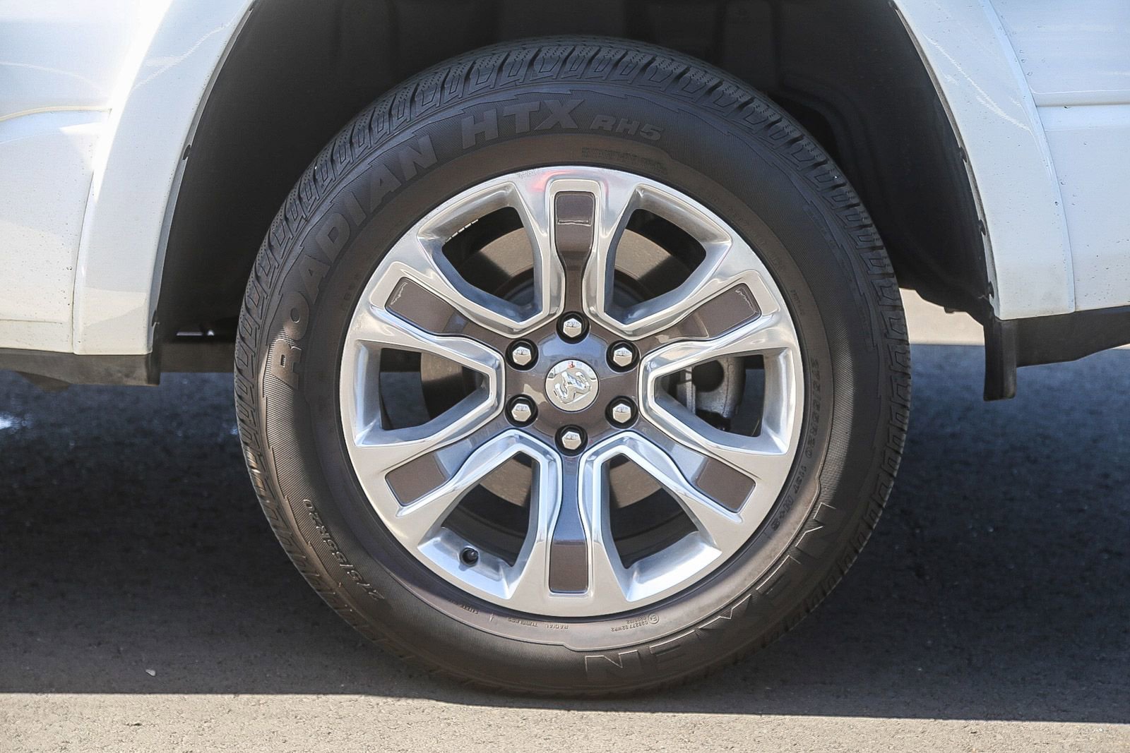 Used 2024 RAM 1500 Limited image 10