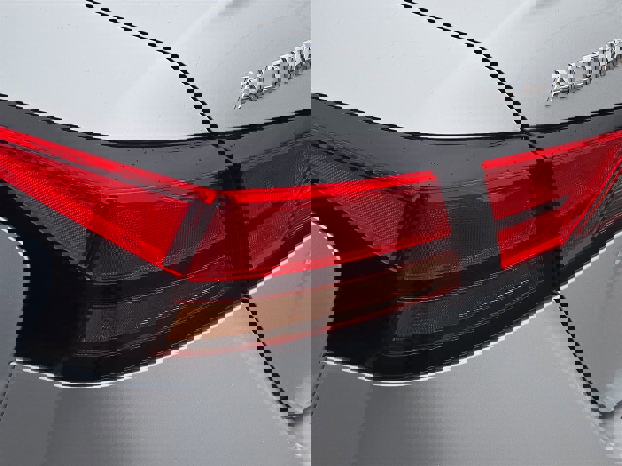 Used 2022 Nissan Altima 2.5 SV image 15