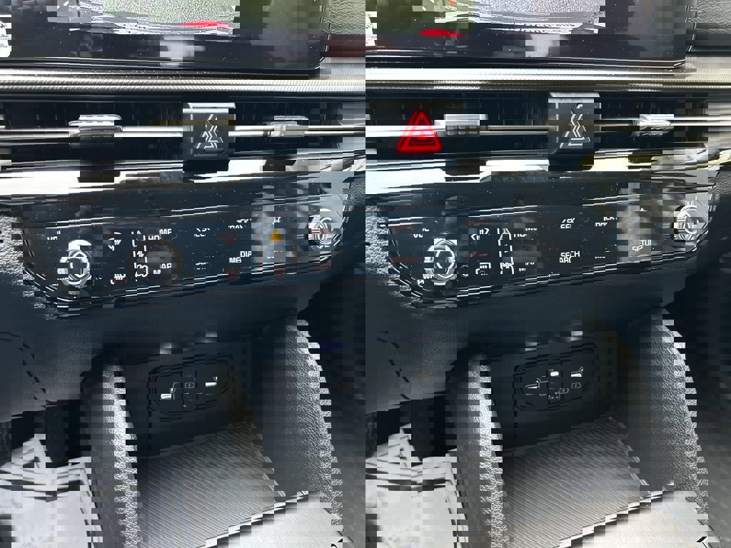 New 2026 Kia Sportage LX w/ LX Convenience Package image 21