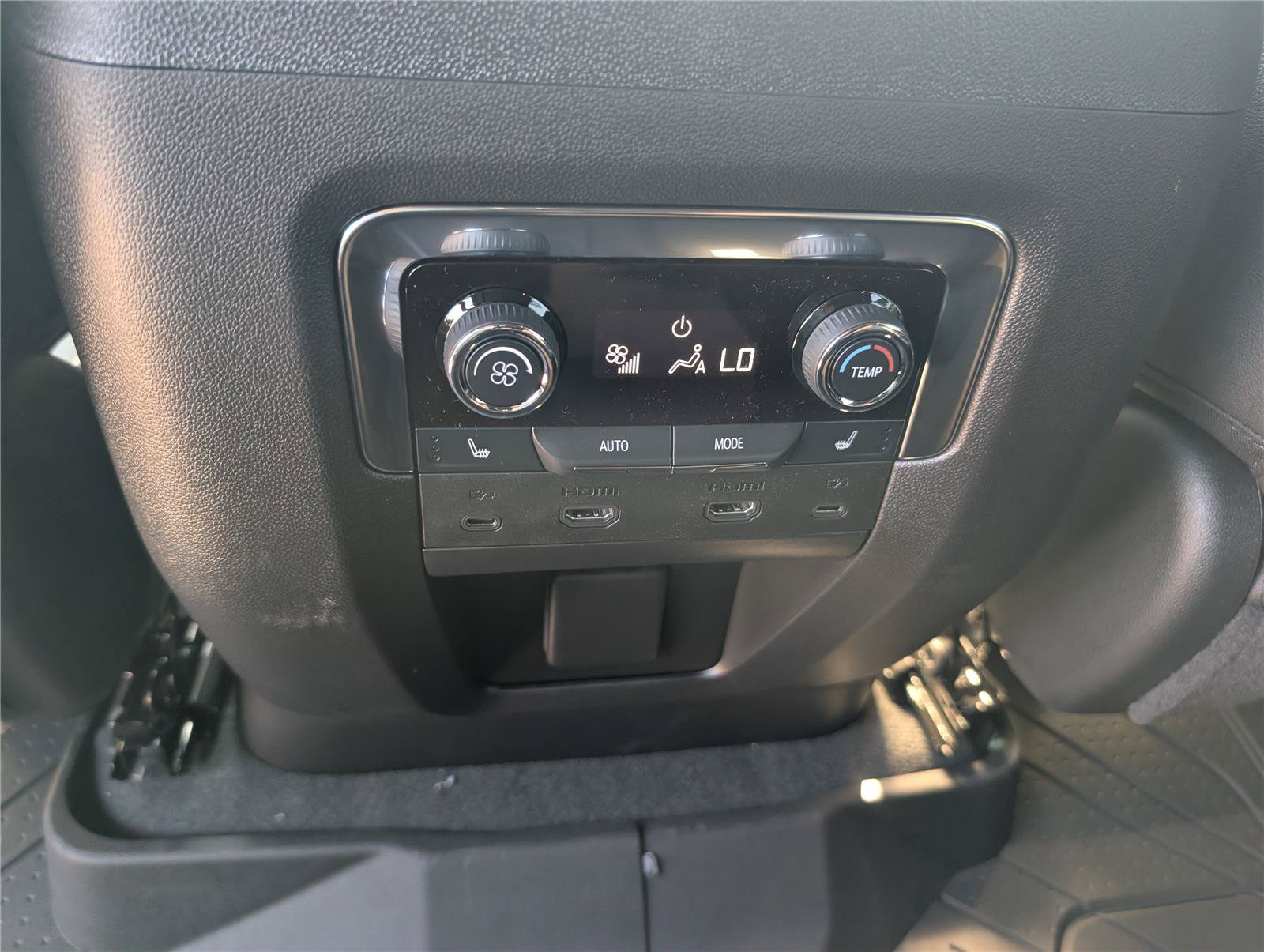 New 2026 Chevrolet Tahoe Premier AWD/4WD image 16