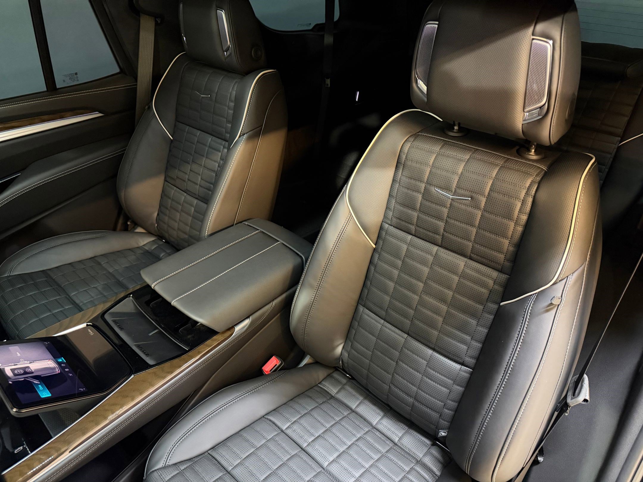 New 2026 Cadillac Escalade Platinum Sport AWD/4WD image 49