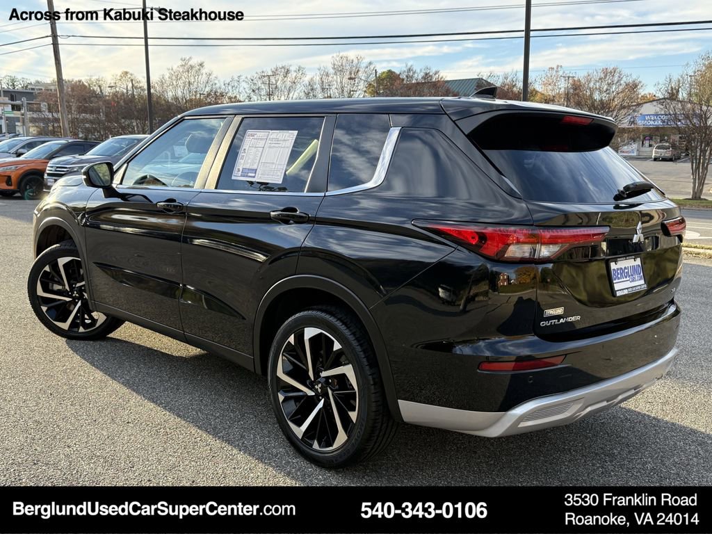 Used 2024 Mitsubishi Outlander SE image 6