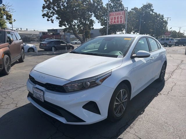 Used 2024 Kia Forte LXS FWD image 9