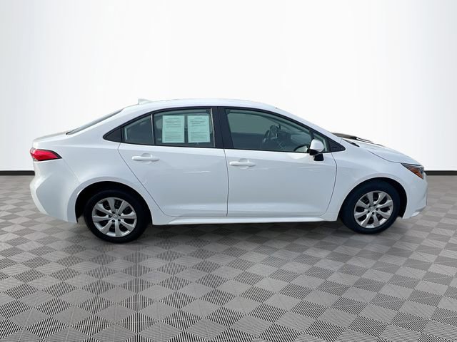 Used 2024 Toyota Corolla LE FWD image 8
