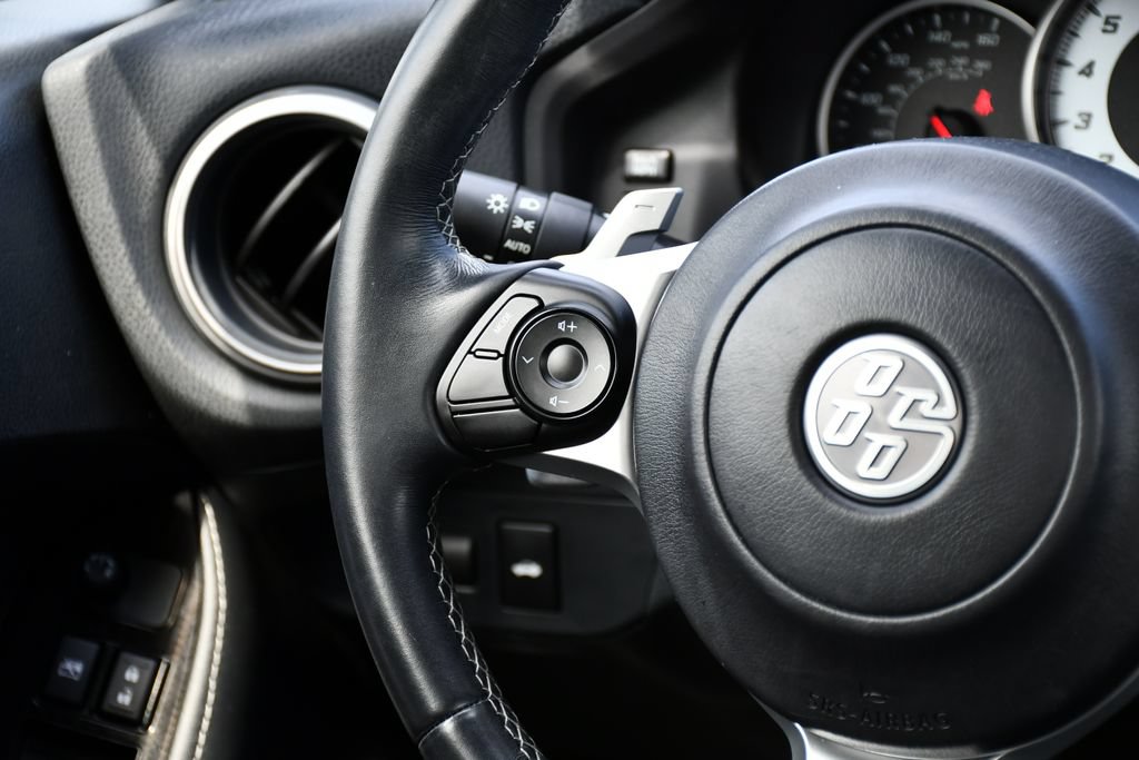 Used 2019 Toyota 86 RWD image 23