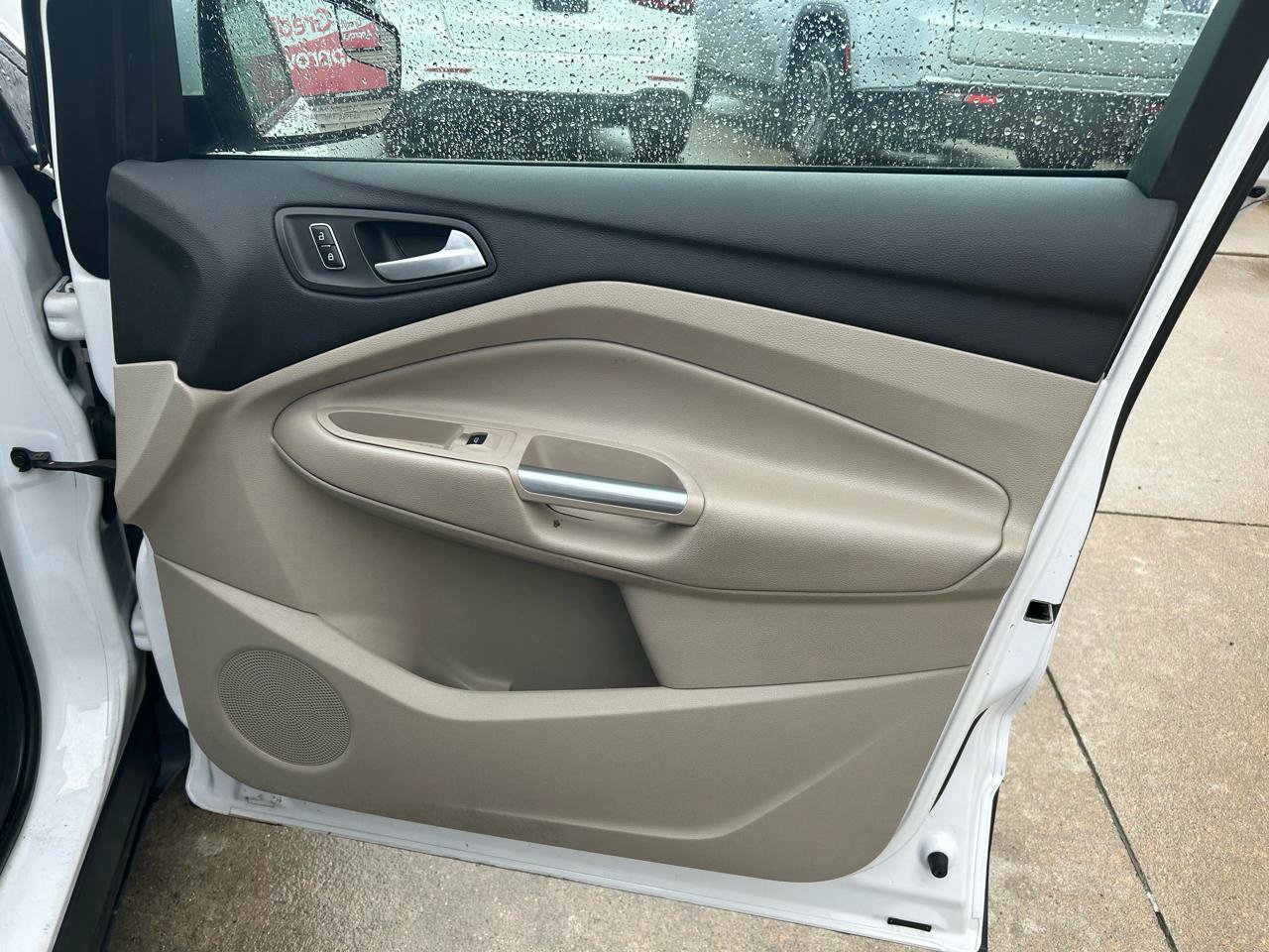 Used 2014 Ford Escape SE w/ Equipment Group 201A FWD image 16