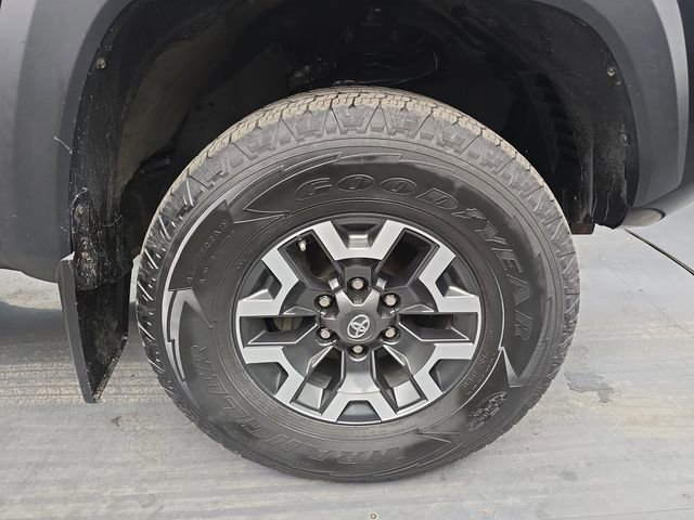 Used 2020 Toyota Tacoma TRD Off-Road image 12