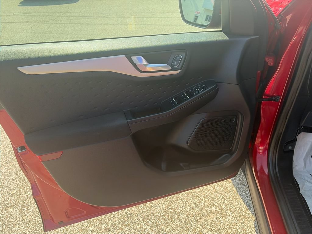 Used 2020 Ford Escape SE AWD/4WD image 12