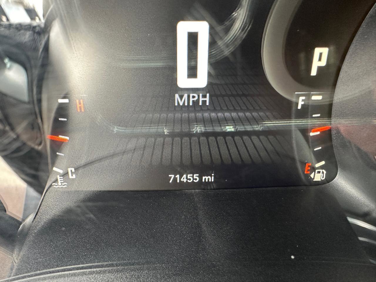 Used 2016 Dodge Challenger R/T RWD image 14