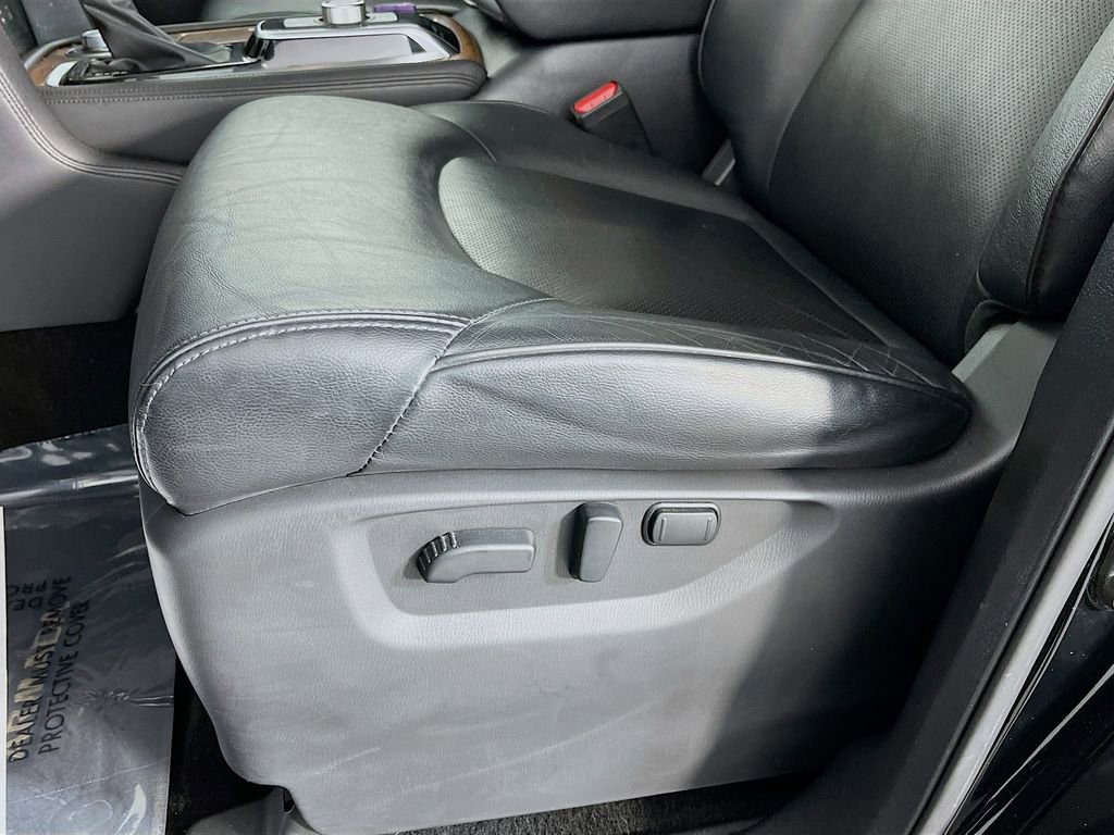 Used 2024 Nissan Armada SL w/ Captain's Chairs Package image 29