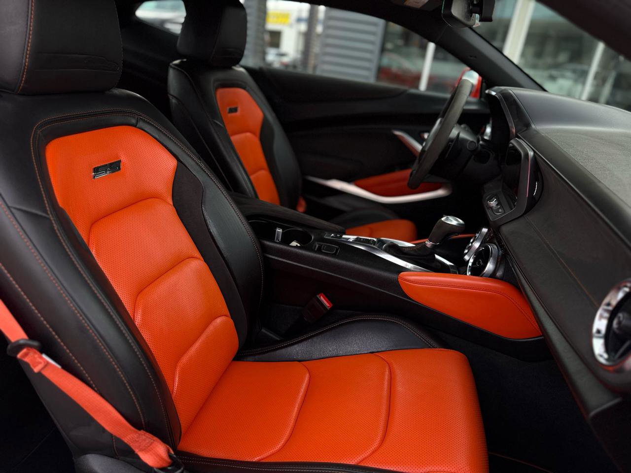 Used 2018 Chevrolet Camaro SS w/ Hot Wheels Edition image 17