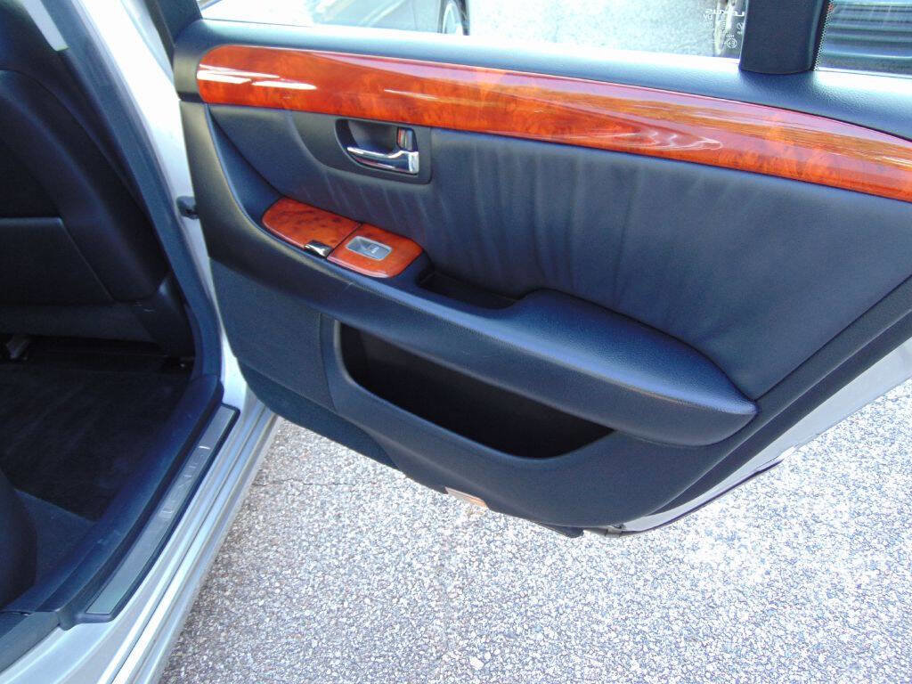 Used 2005 Lexus LS 430 image 23