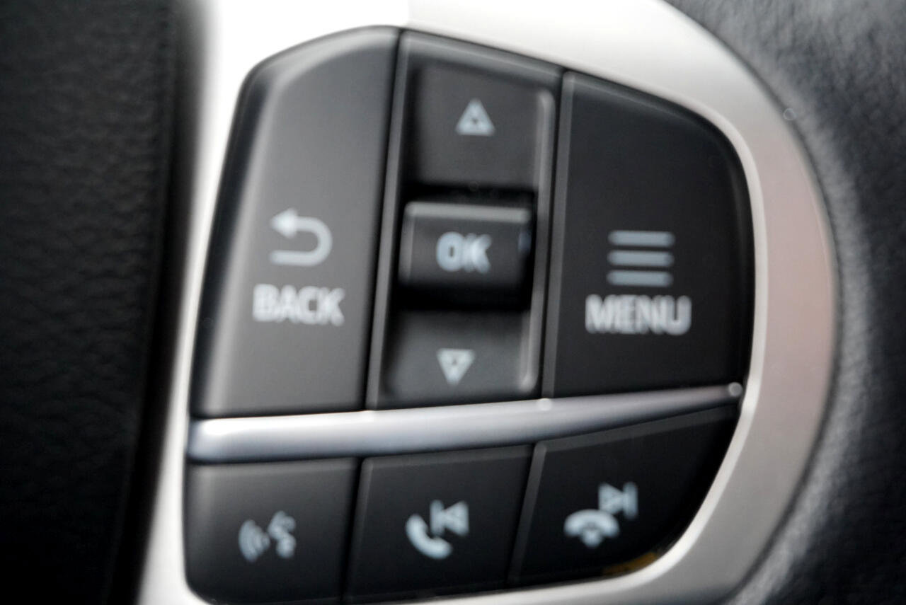 Used 2023 Ford Explorer XLT w/ Equipment Group 202A image 12