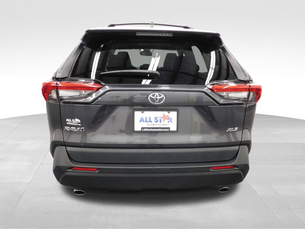 Used 2023 Toyota RAV4 XLE Premium image 6