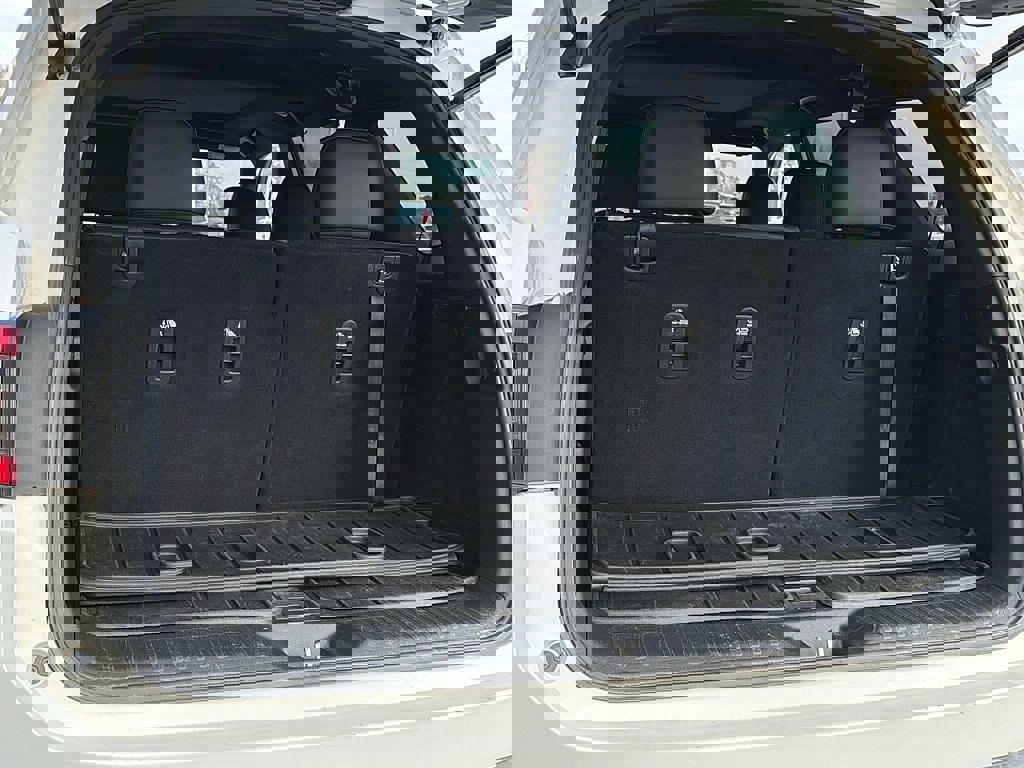 Used 2025 Honda Pilot TrailSport image 24